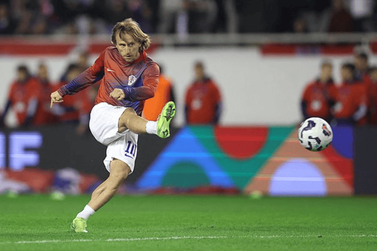 葡萄牙战平西班牙绝杀全年不败 欧国联八强出炉