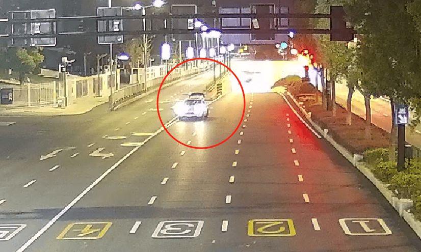 凌晨3点男子车内呼呼大睡,交警一查:醉了!