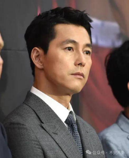 又发现新孩子了!这位50多岁大叔私生活这么混乱吗?