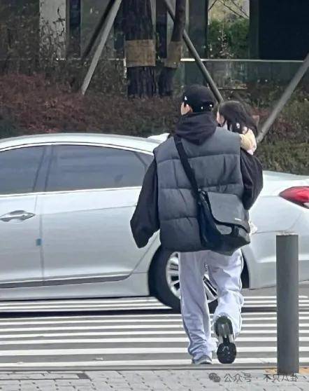 又发现新孩子了!这位50多岁大叔私生活这么混乱吗?