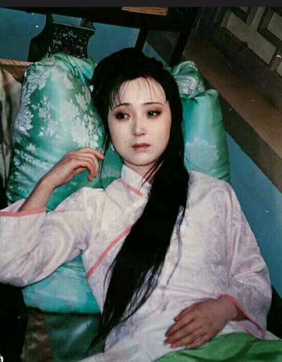 贾惜春:陈晓旭当年是装的,不然演不了林黛玉,我是装得不够彻底