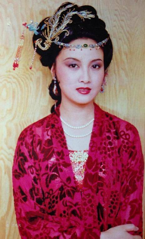 贾惜春:陈晓旭当年是装的,不然演不了林黛玉,我是装得不够彻底