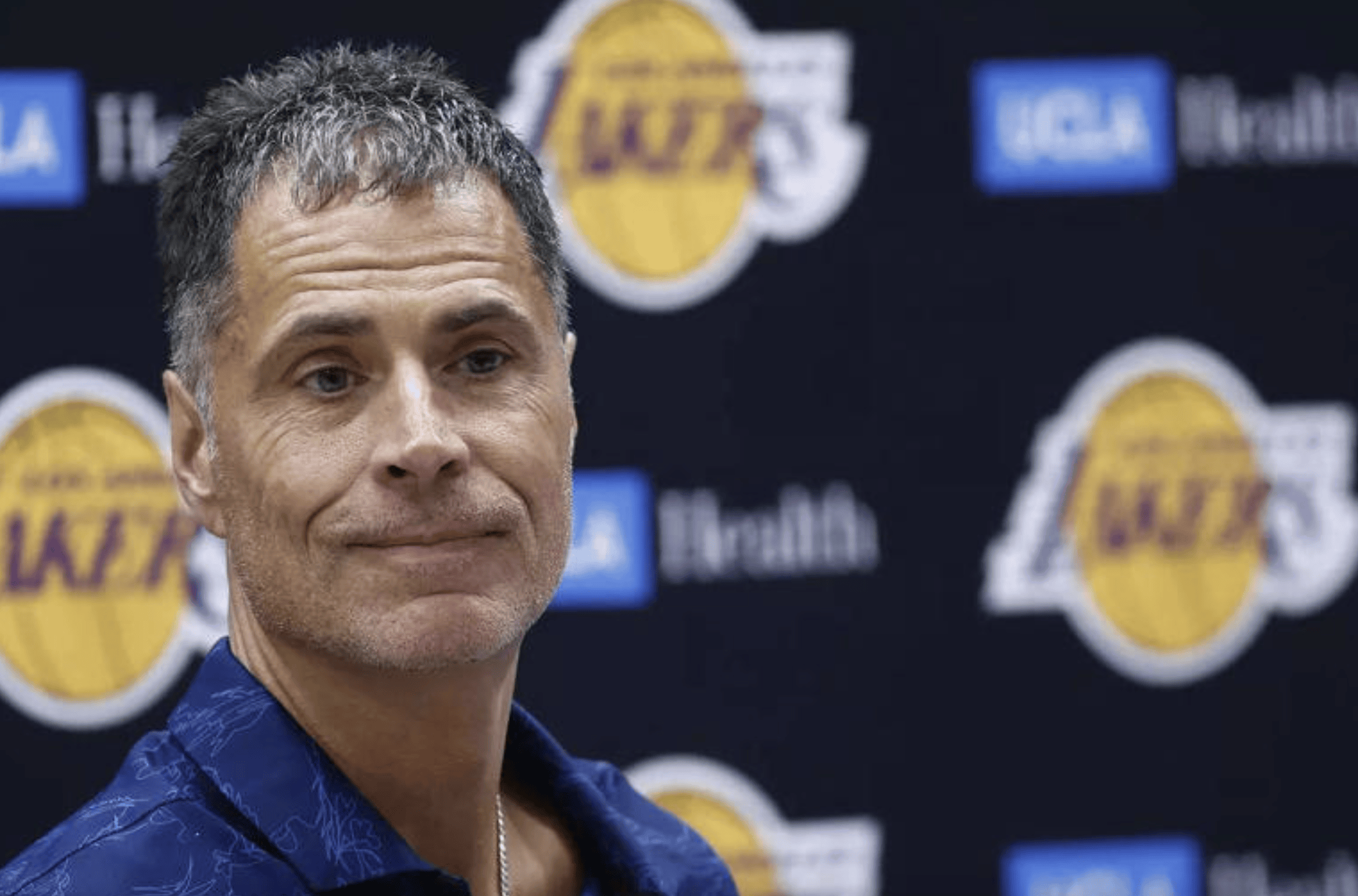 湖人提前送走拉塞尔,算是给40岁詹姆斯的一份生日礼物?