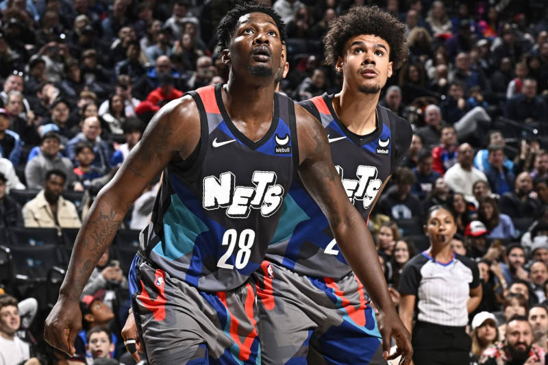 湖人提前送走拉塞尔,算是给40岁詹姆斯的一份生日礼物?