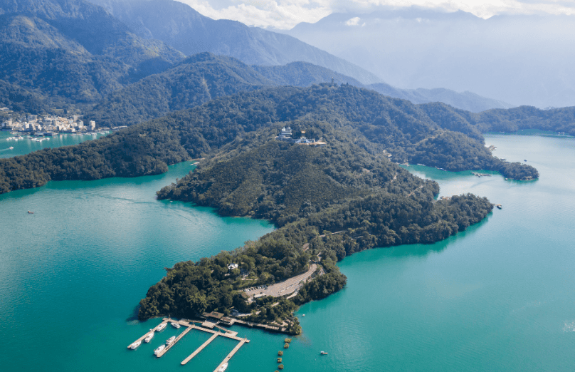 统一将提前到来?5天内,赖清德3次叫板大陆,解放军称呼已经变了