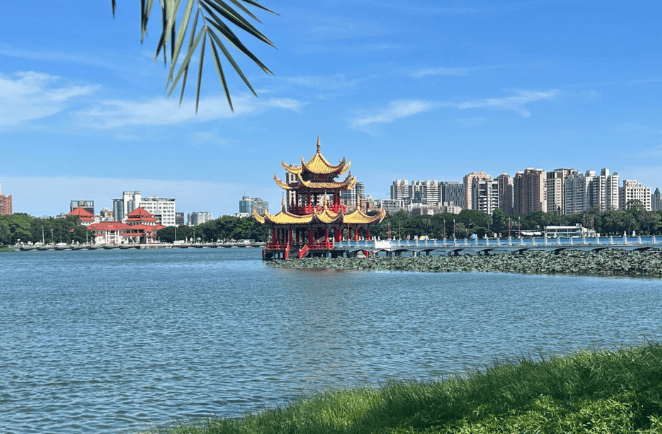 统一将提前到来?5天内,赖清德3次叫板大陆,解放军称呼已经变了