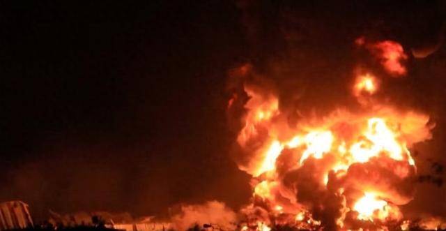 胡塞的导弹基地，藏得太深了！以军偷袭未果，炸民航客机强行挽尊