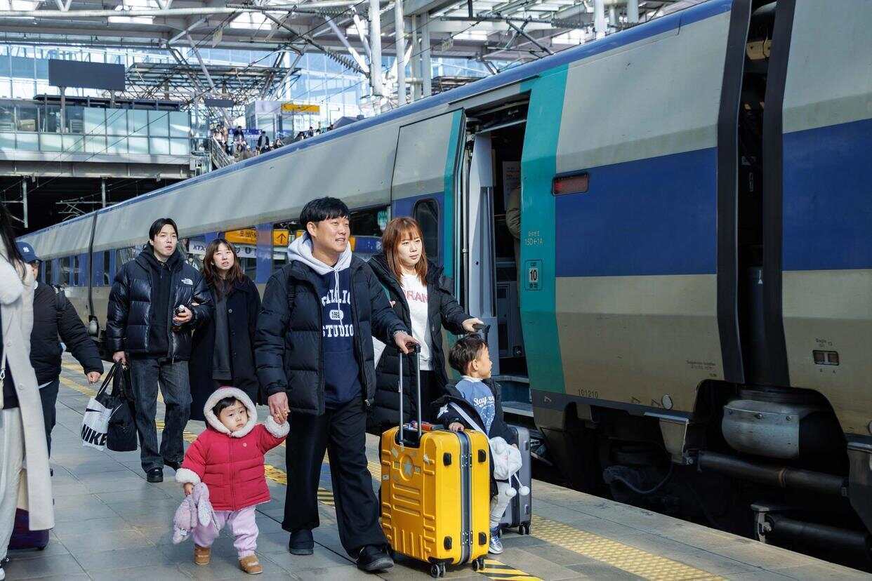 韩国人口萎缩,中小学班级人数为何不减反增?