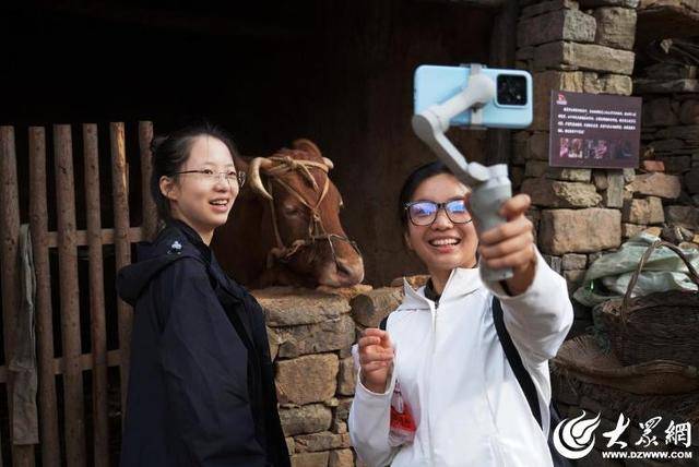 山东沂南:影视剧带火沂蒙山村红色游