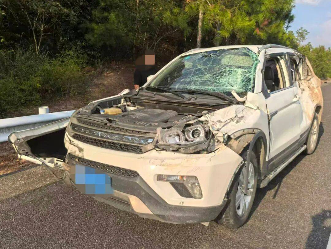 司机强行变道酿大祸,反诬赖对方:“我要是撒谎就天打雷劈!”