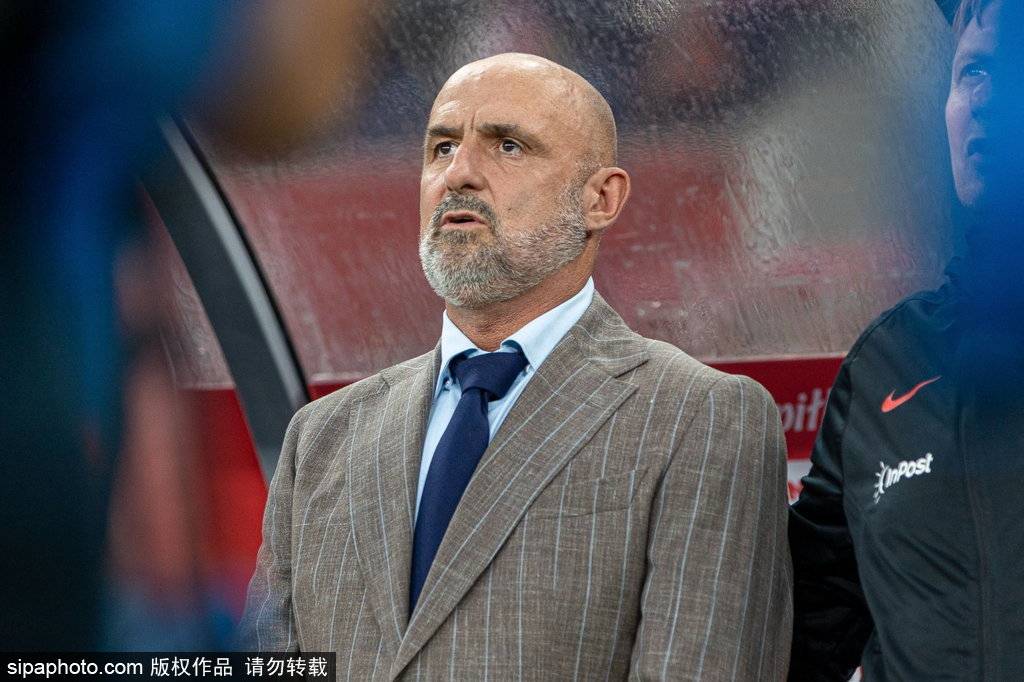 无缘国足帅位！曝前波兰主帅普罗别日接近执教哈萨克斯坦